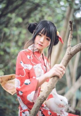 裸体女人与公牛的性行为