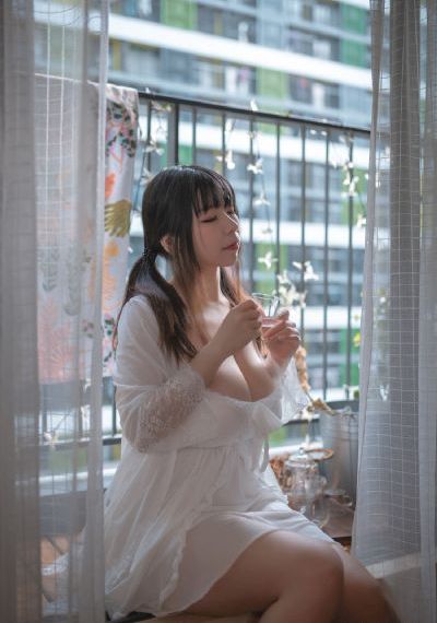 翘臀后进少妇大白嫩屁股视频