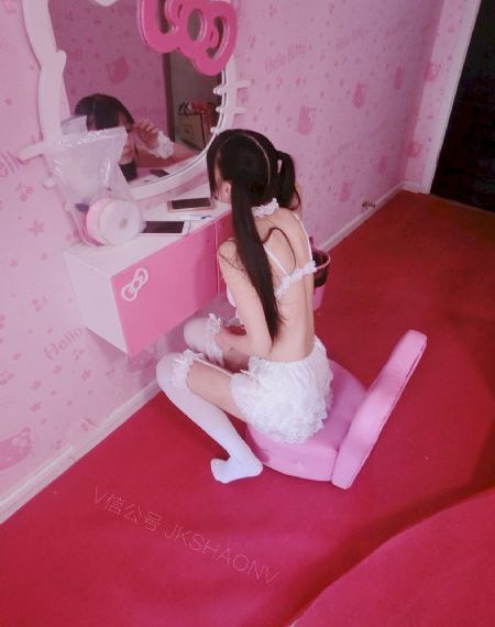 奇怪的邻居