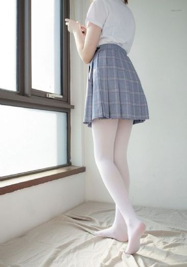 年轻的小婊孑4