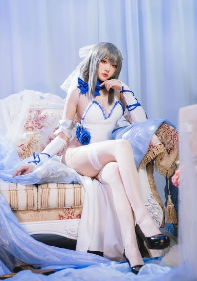 无尽裸体触手视频