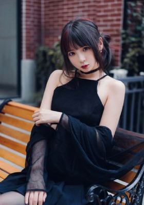 年轻的老师在线