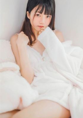年轻的秘书3在线观看